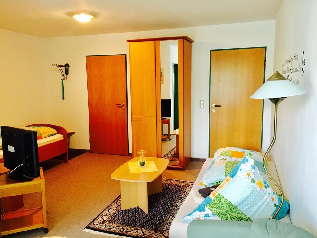 Pension Klein Und Ferienwohnungen (Adults Only) 博登迈斯 外观 照片